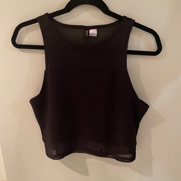 TANKS - Picture 3 of 4